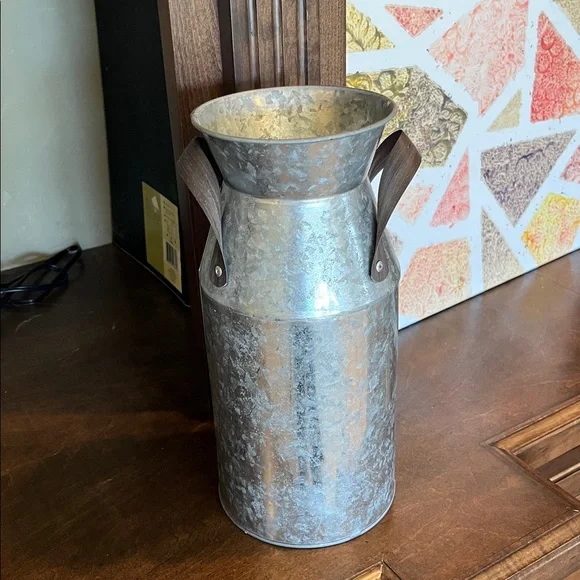 Rustic Silver Metal Milk Can Vase Vintage Look - Picture 1 of 5